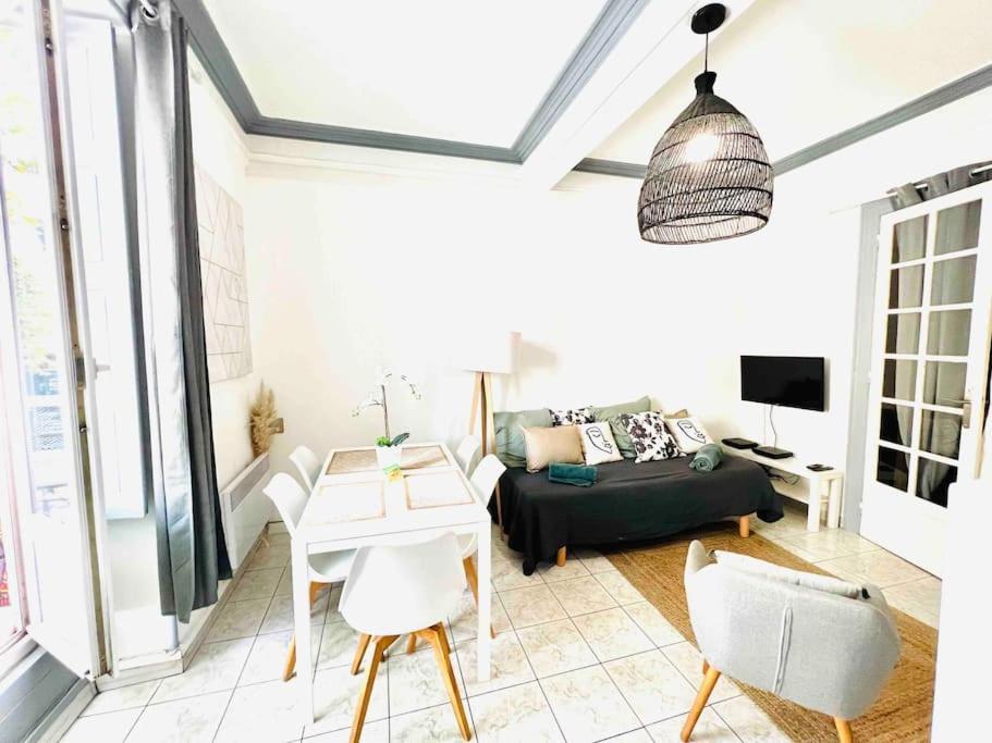 Appartement En Centre Ville, Wifi Et Tram มงต์เปอลิเยร์ ภายนอก รูปภาพ